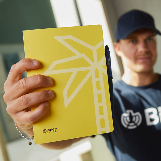 Gelbes BND-Notizbuch