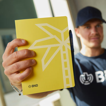 Gelbes BND-Notizbuch